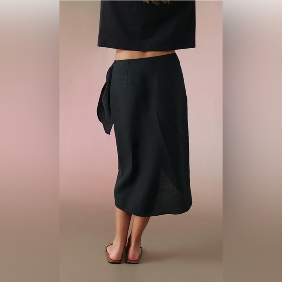 100% Linen Skirt - Picture 2 of 4